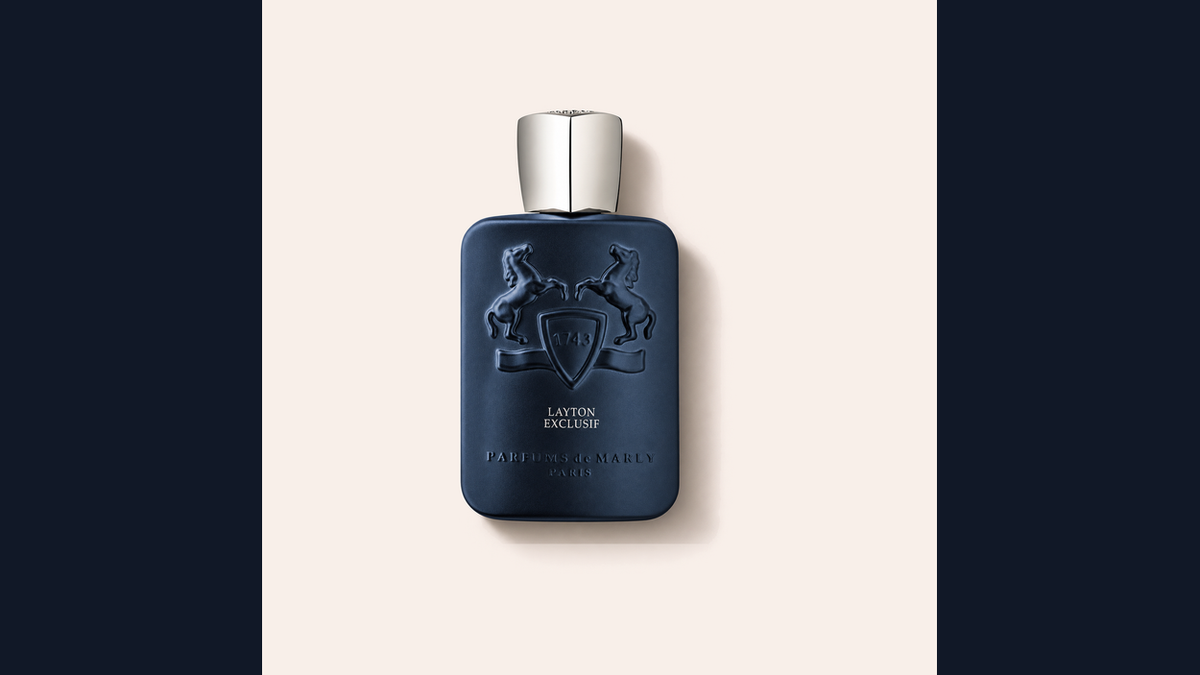 Skutočný flakón Parfums de Marly Layton Exclusif pri porovnaní s pôvodným Laytonom