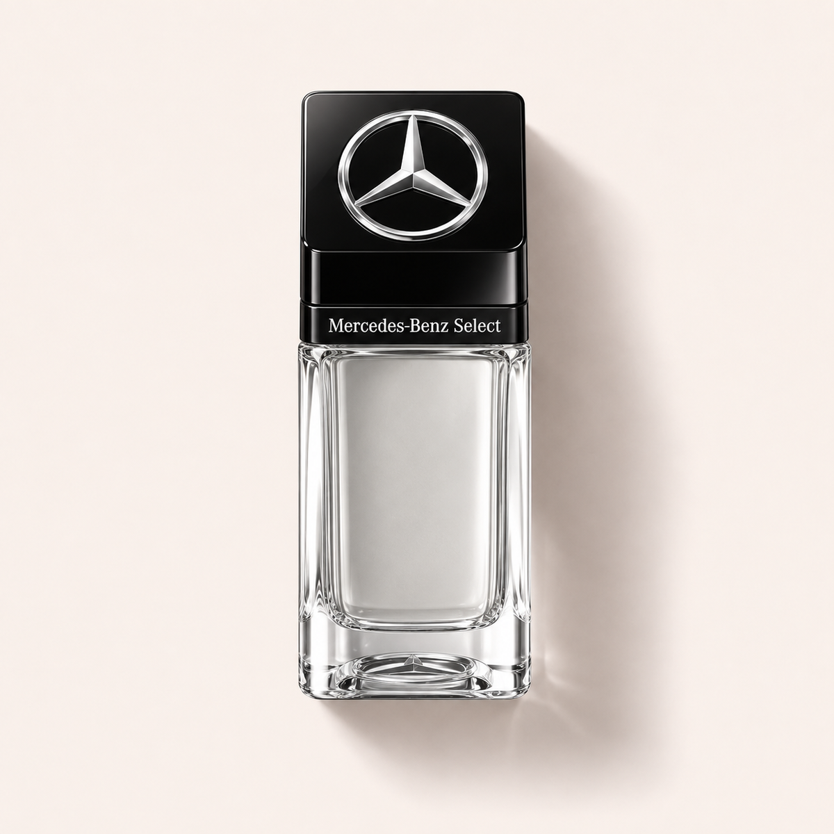 Mercedes-Benz Select EDT 100 ml ležící na růžovobéžovém pozadí – MrRizz
