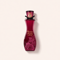 Flakon Christina Aguilera Violet Noir EDP 75 ml na béžovém pozadí – MrRizz