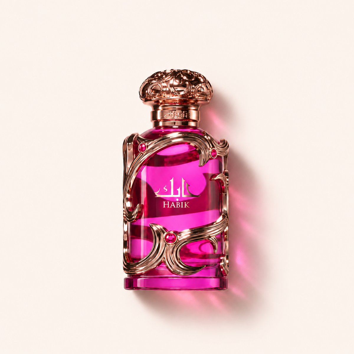 Flakon Lattafa Habik for Women EDP 100 ml na béžovém pozadí – MrRizz