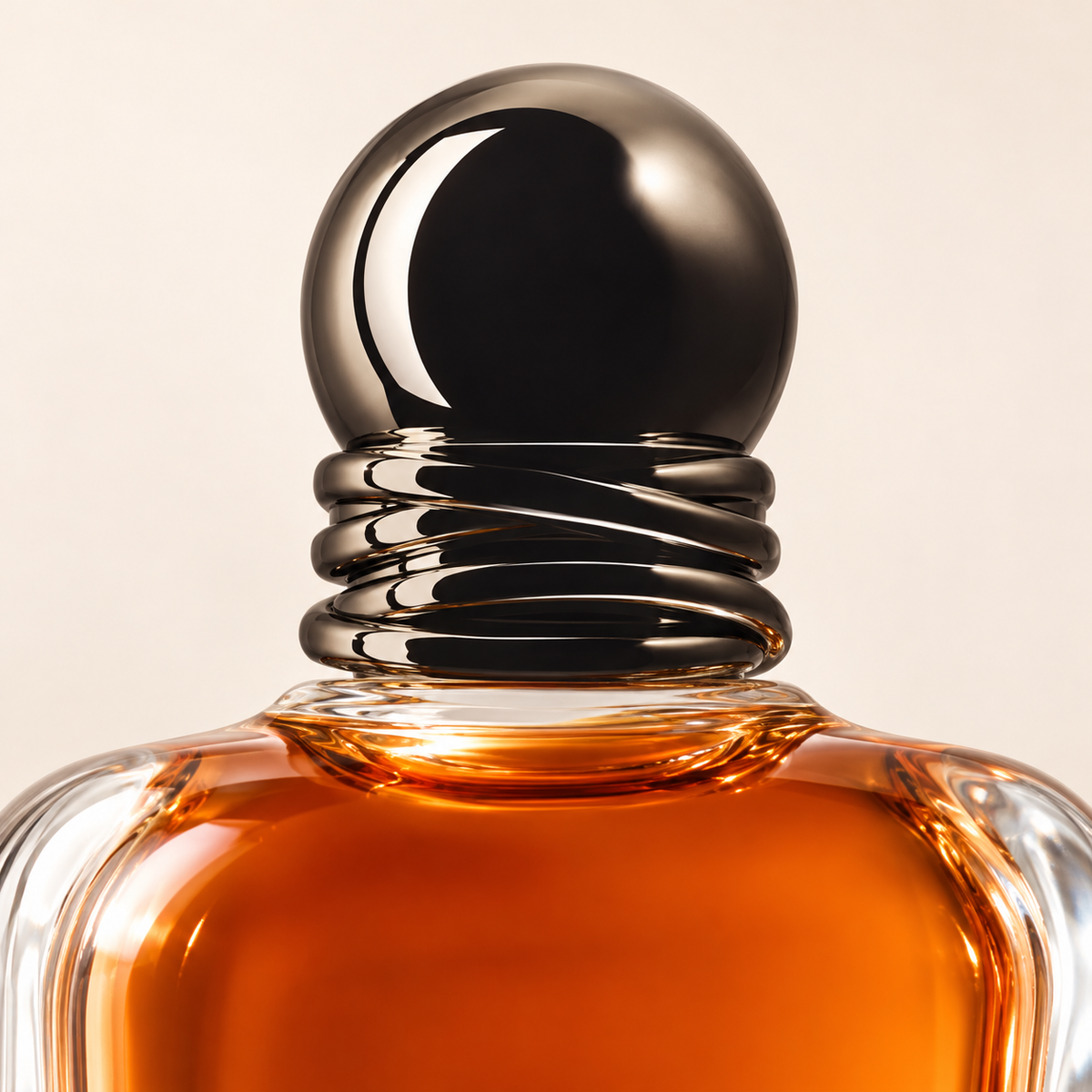 Giorgio Armani Emporio Armani Stronger With You Intensely EDP 100 ml – detail flakonu