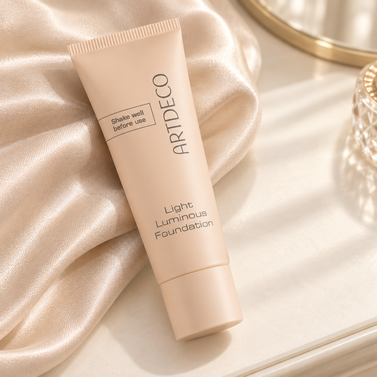 Artdeco Light Luminious Foundation 25 ml – produkt v prostředí