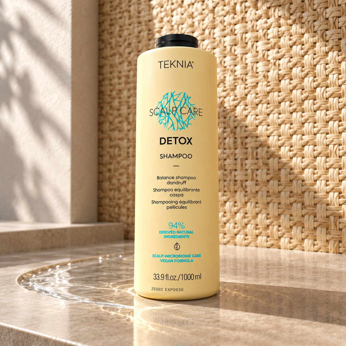 Lakmé Teknia Scalp Care Detox Shampoo 1000 ml – produktová scéna – MrRizz