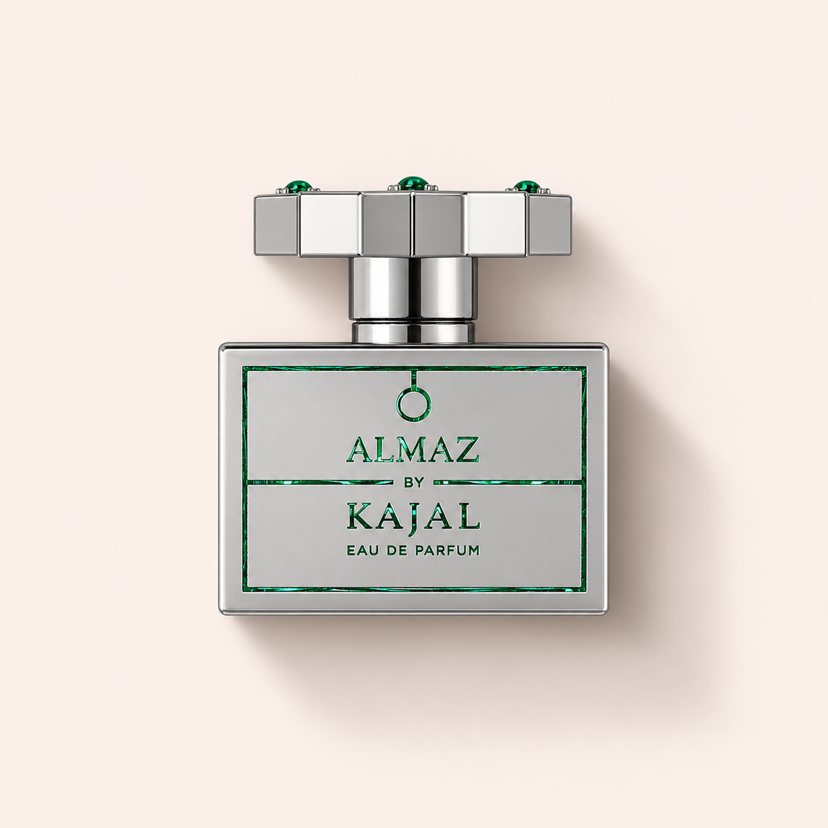Kajal Almaz EDP 100 ml na béžovém pozadí – MrRizz