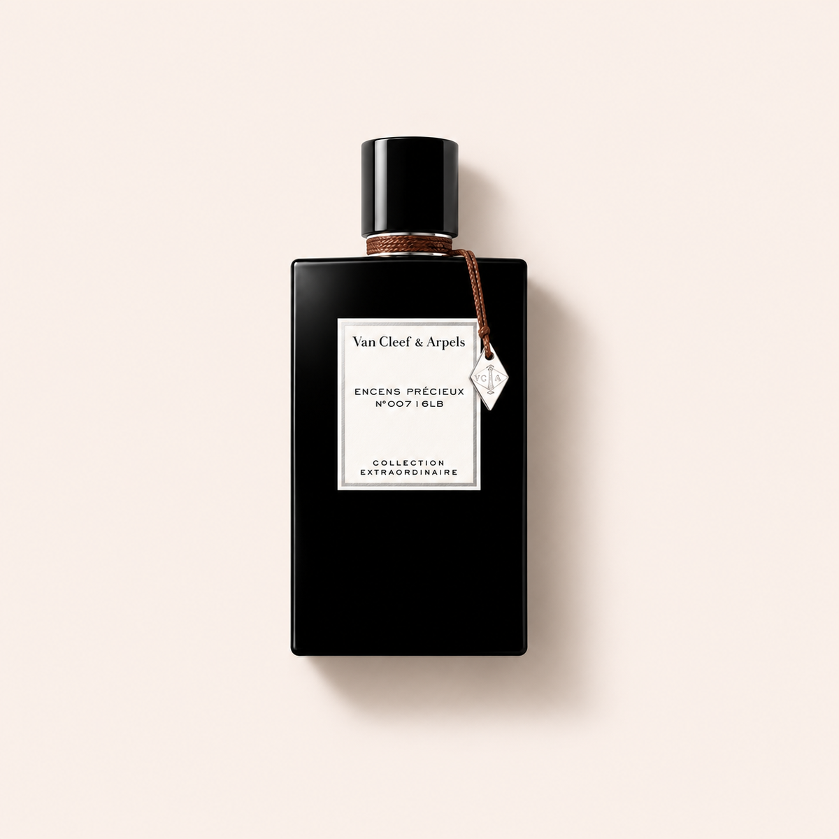 Van Cleef & Arpels Collection Extraordinaire Encens Précieux EDP 75 ml na béžovém pozadí – MrRizz