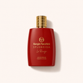 Červený flakon Sergio Tacchini Splendida Le Rouge EDP 100 ml se zlatým víčkem na světlém pozadí – MrRizz