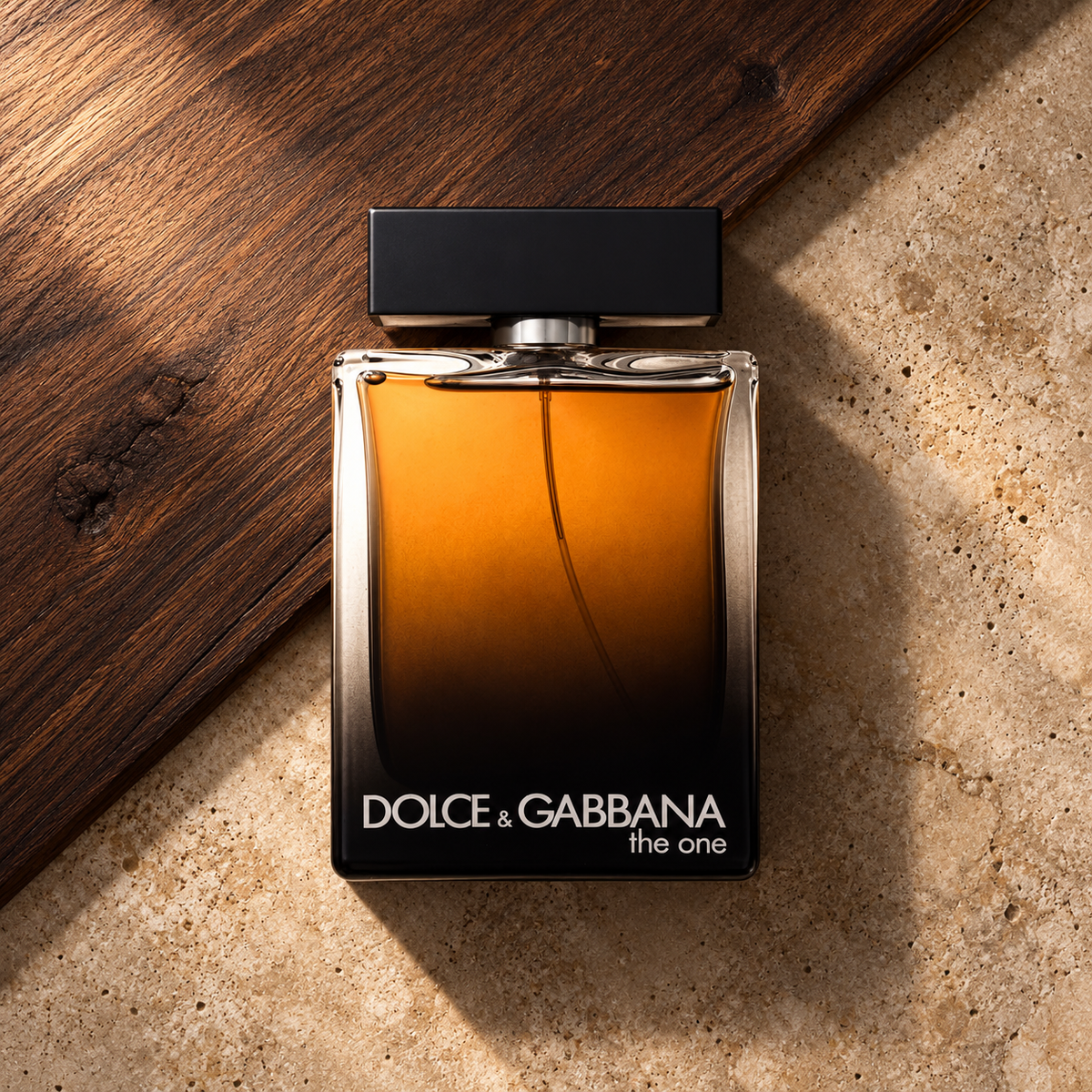 Dolce&Gabbana The One for Men EDP 150 ml – parfém v prostředí, pohled shora s bočním stínem