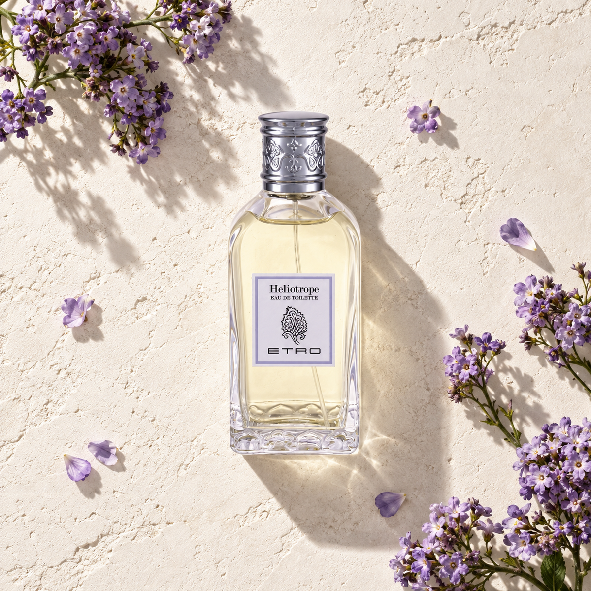 ETRO Heliotrope EDT 100 ml – parfém v prostředí, pohled shora s bočním stínem