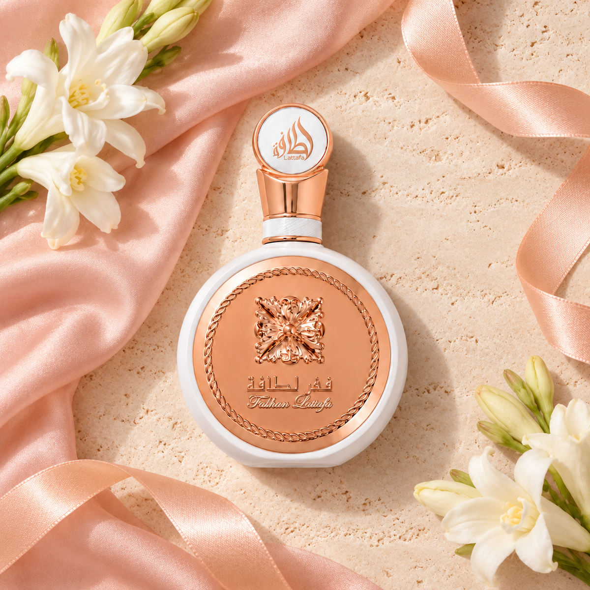 Lattafa Fakhar Lattafa EDP 100 ml – parfém v prostředí, pohled shora s bočním stínem