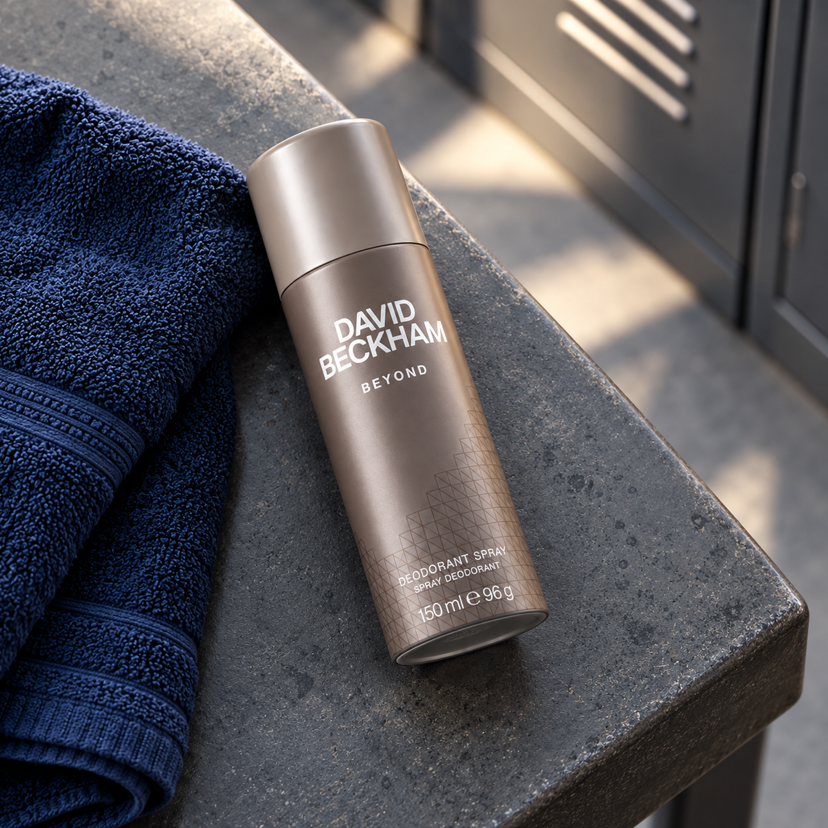 David Beckham Beyond deodorant ve spreji 150 ml – atmosférická fotografie – MrRizz