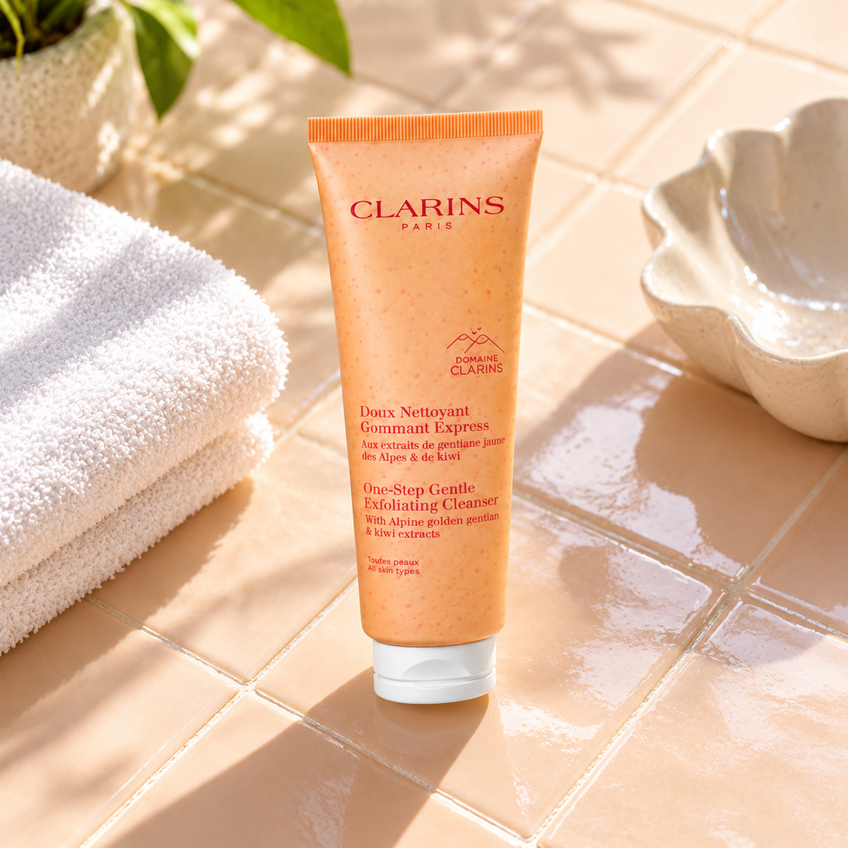 Clarins One-Step Gentle Exfoliating Cleanser 125 ml – atmosférická fotografie – MrRizz