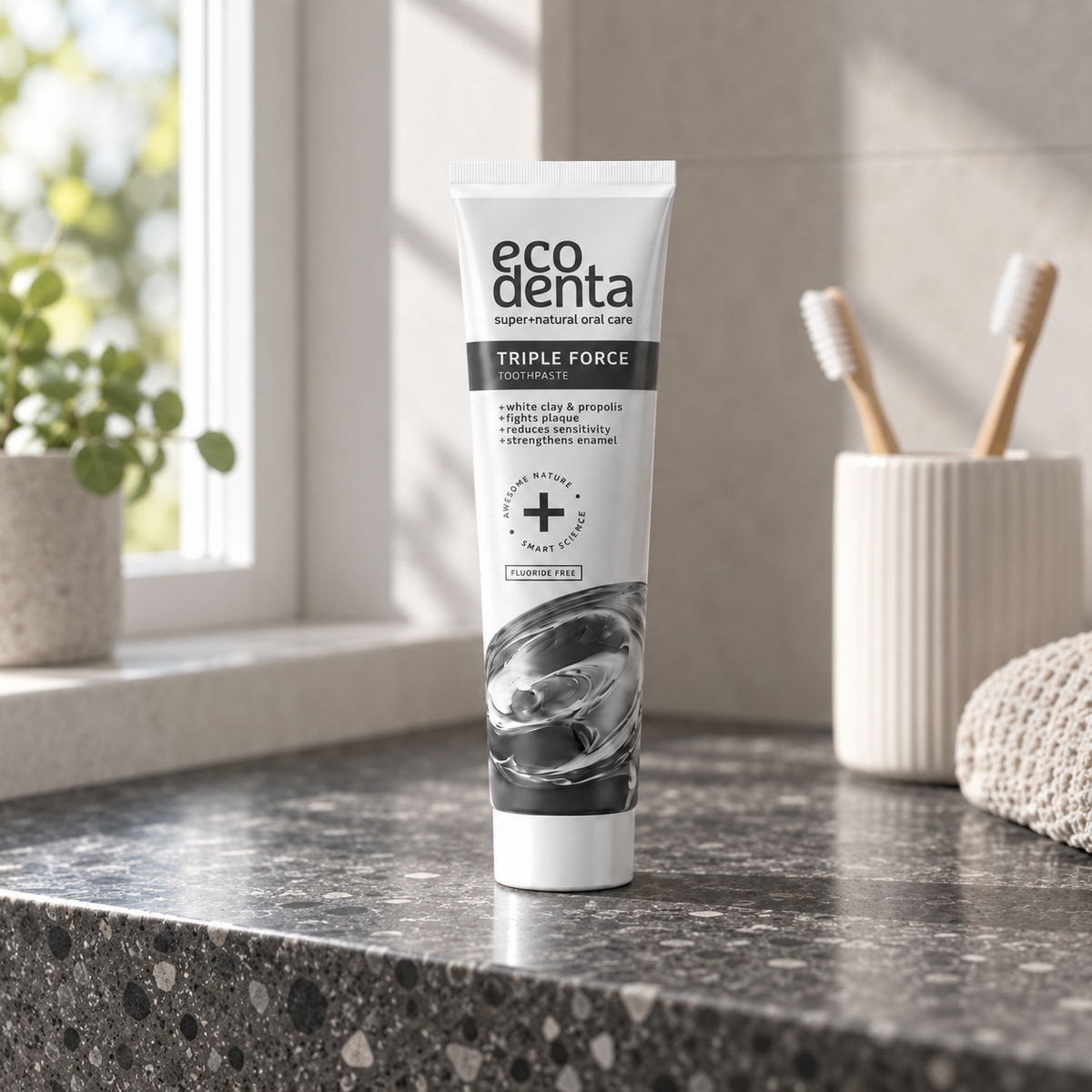 Ecodenta Toothpaste Triple Effect 100 ml – atmosférická fotografie – MrRizz