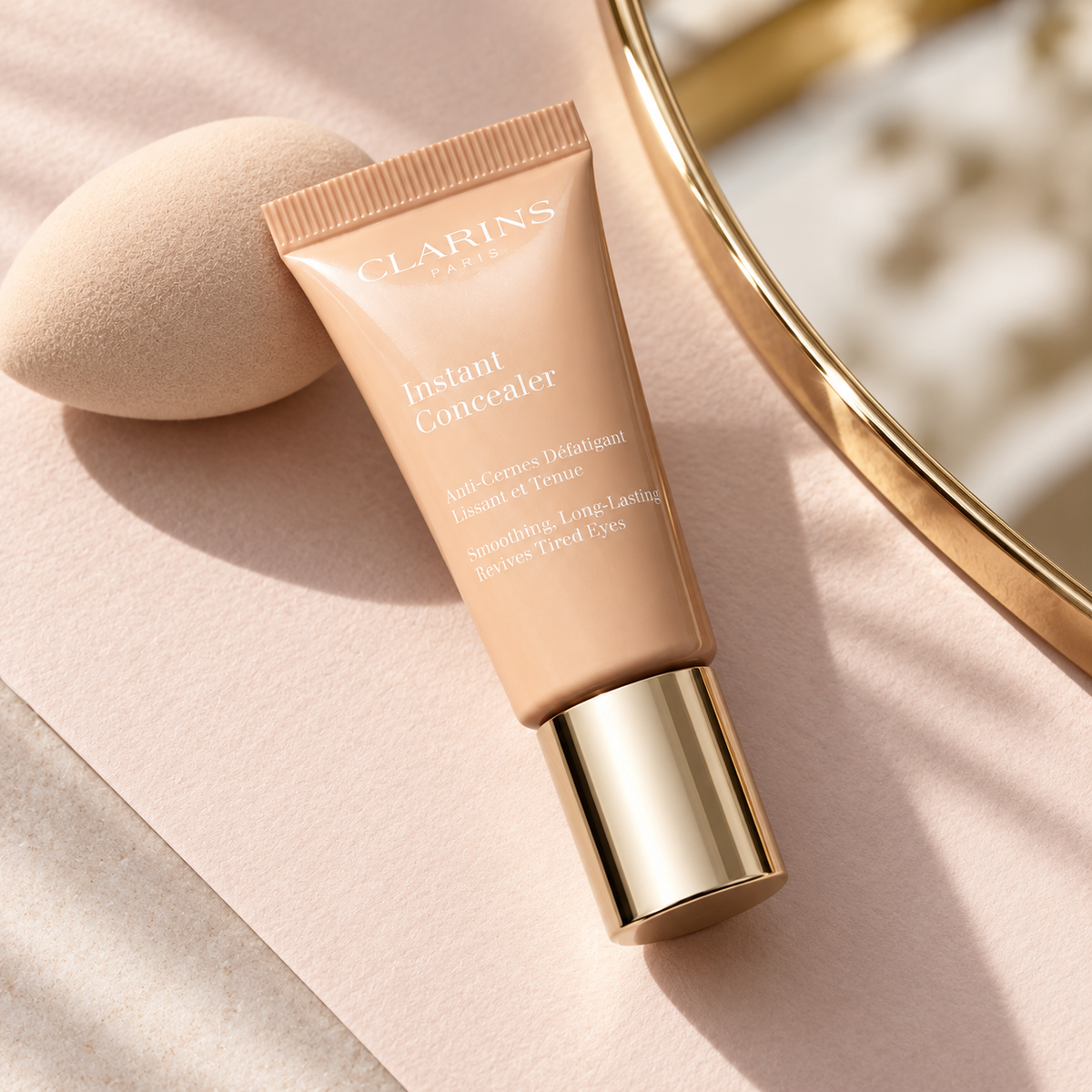 Clarins Instant Concealer 15 ml – atmosférická fotografie – MrRizz