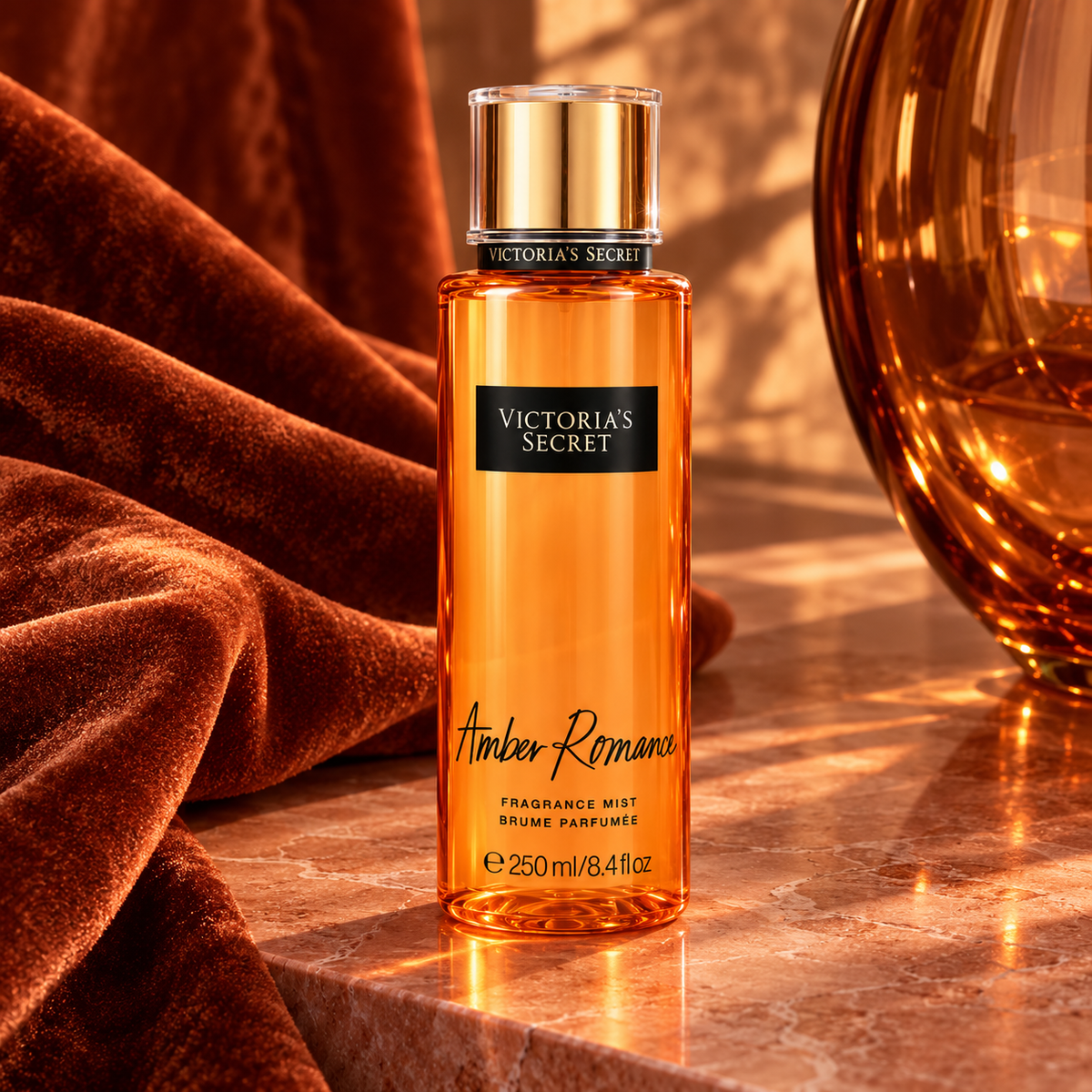 Victoria’s Secret Amber Romance tělový sprej 250 ml – atmosférická fotografie – MrRizz