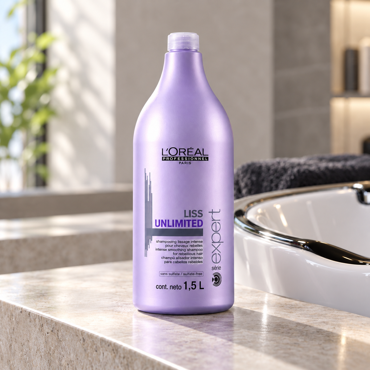 L'Oréal Professionnel Liss Unlimited Professional Shampoo 1500 ml – atmosférická fotografie – MrRizz