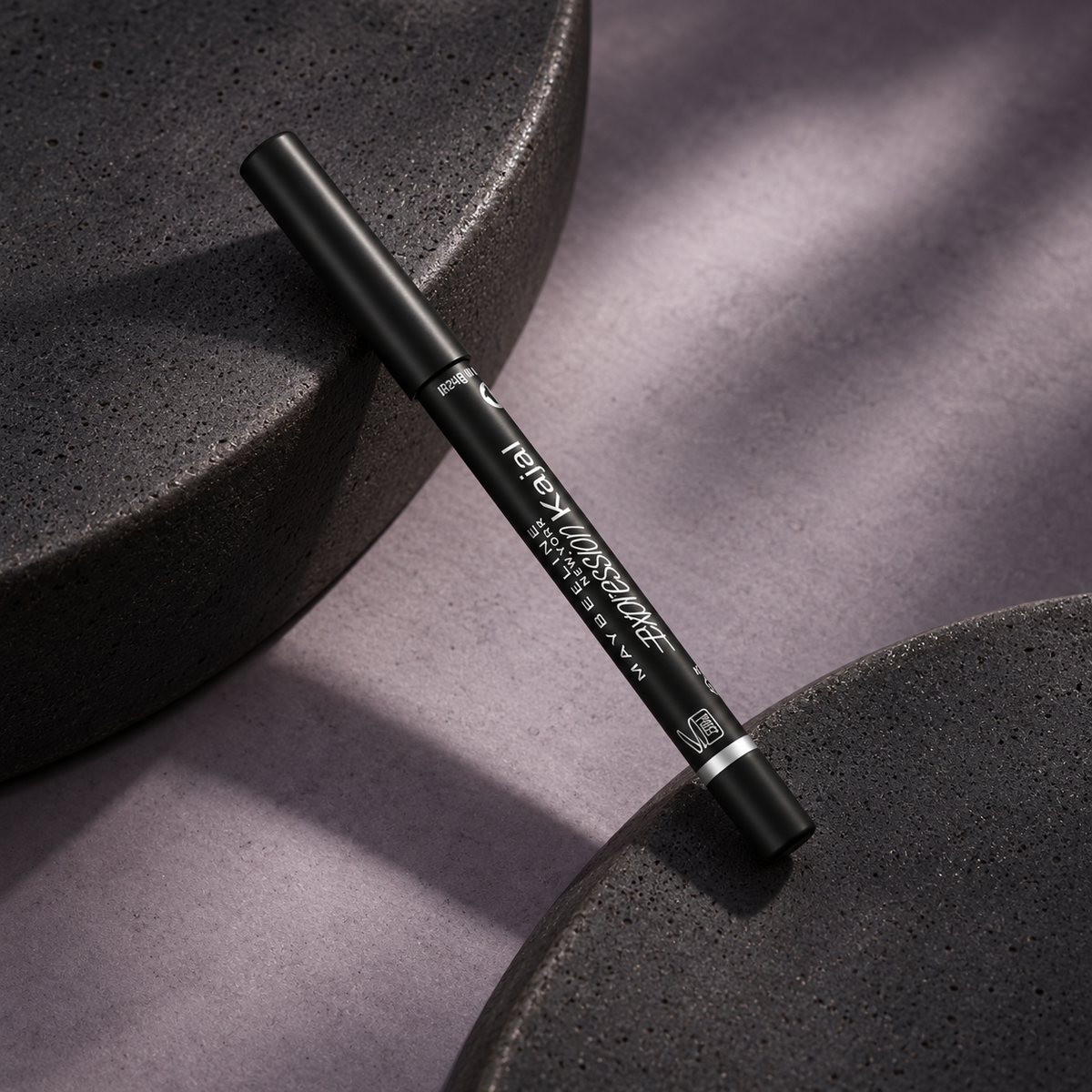 Maybelline Line Refine Expression Kajal 4 ml – atmosférická fotografie – MrRizz
