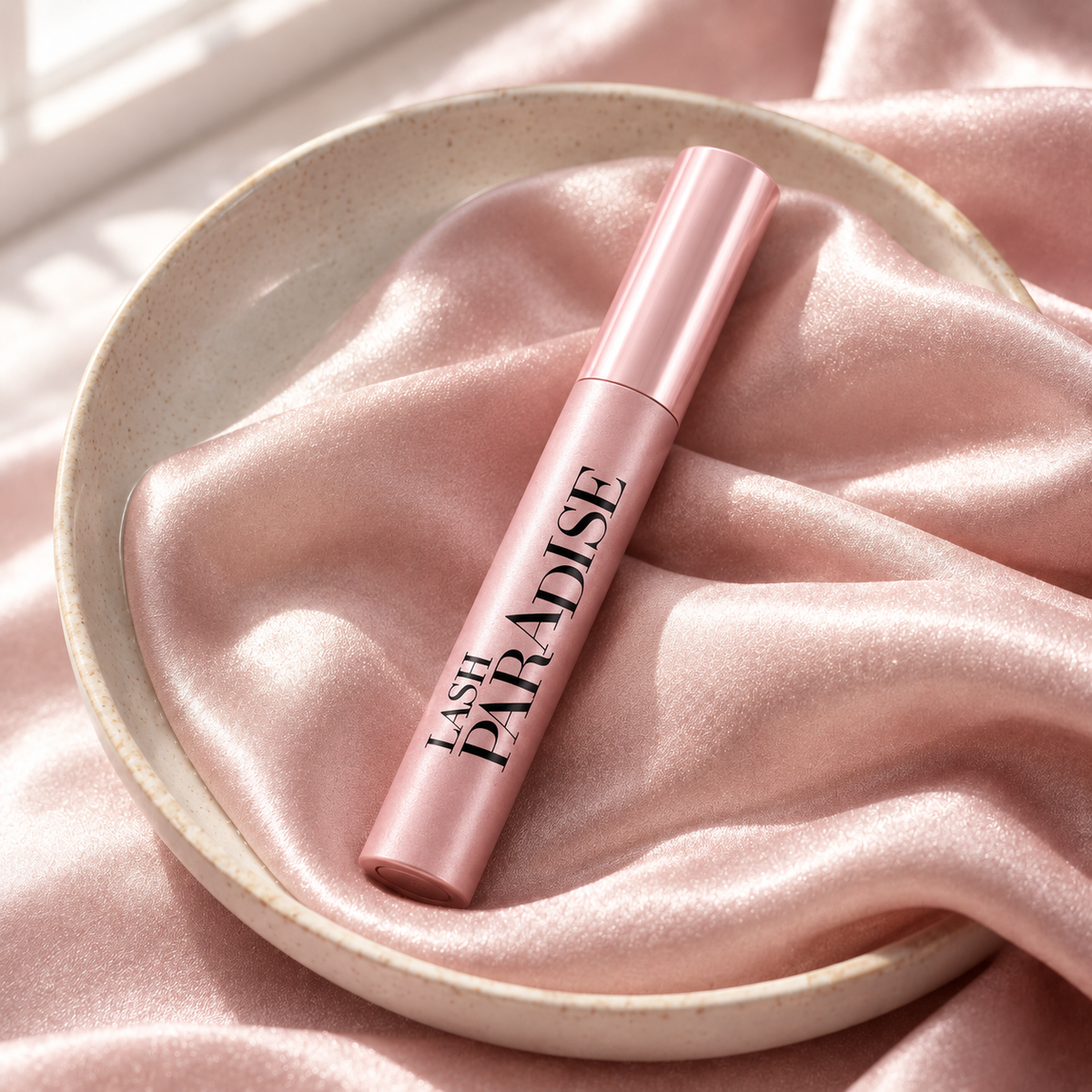 L'Oréal Paris Lash Paradise 6,4 ml – atmosférická fotografie – MrRizz