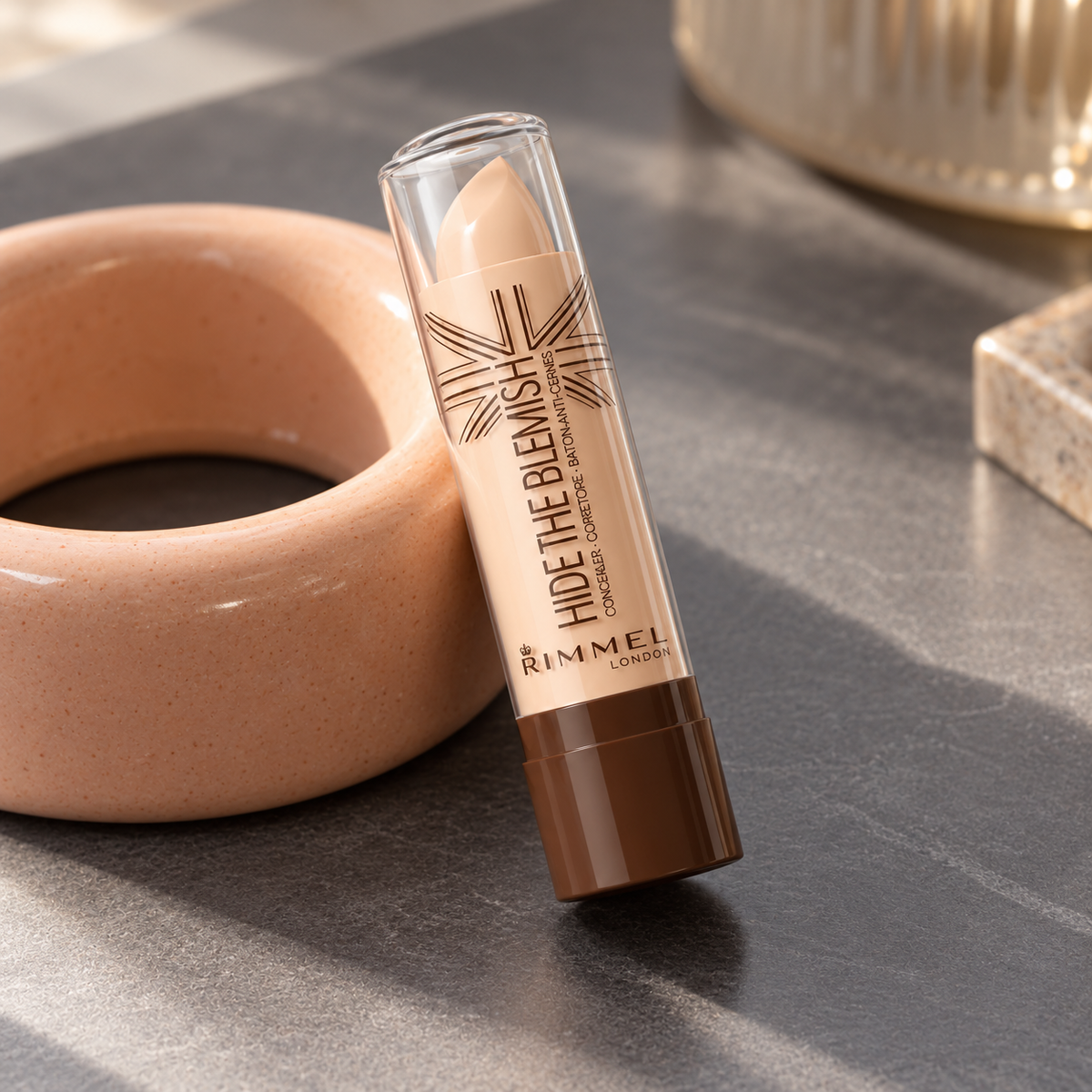 Rimmel London Hide The Blemish 4,5 ml – atmosférická fotografie – MrRizz