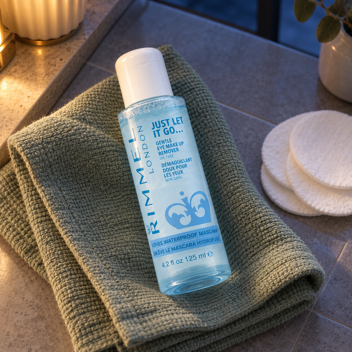 Rimmel London Gentle Eye Make Up Remover 125 ml – atmosférická fotografie – MrRizz