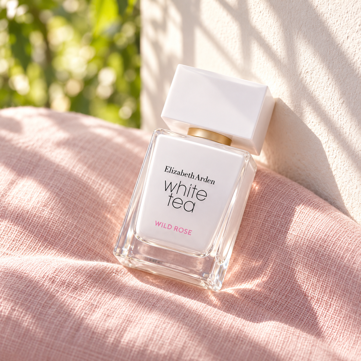 Elizabeth Arden White Tea Wild Rose EDT 30 ml – atmosférická fotografie – MrRizz