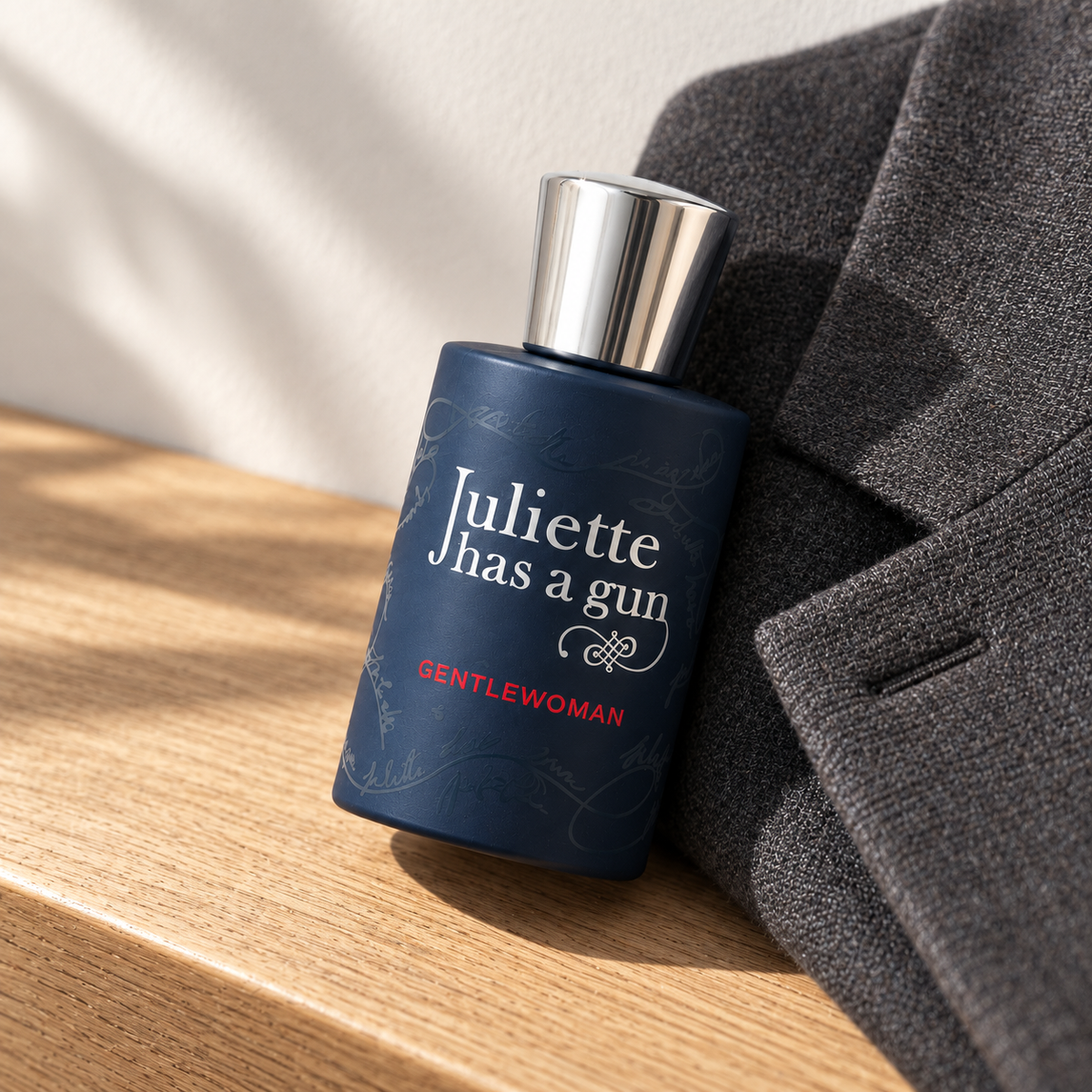 Juliette Has A Gun Gentlewoman EDP 50 ml – atmosférická fotografie – MrRizz